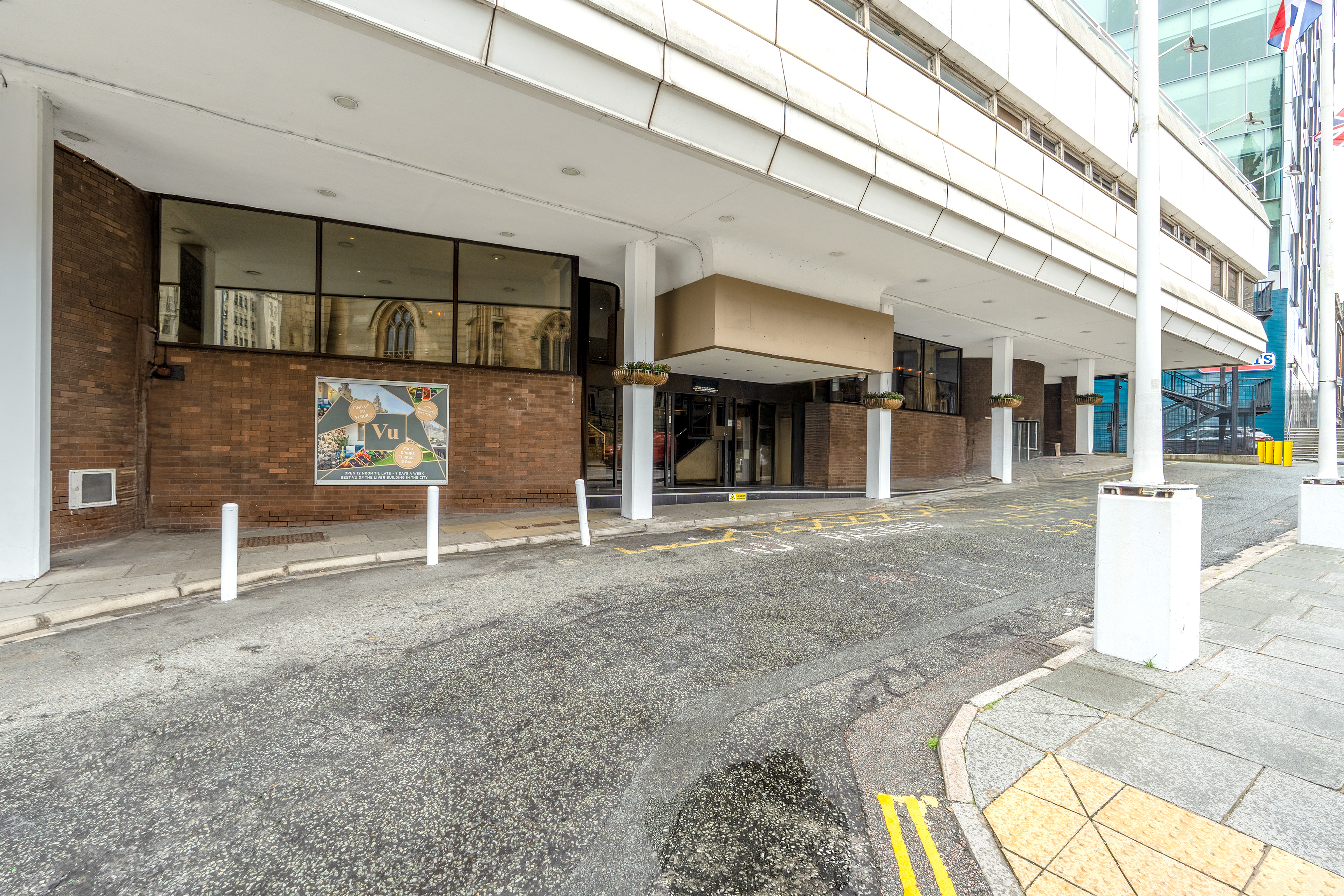 Liverpool Atlantic Tower Hotel Exterior